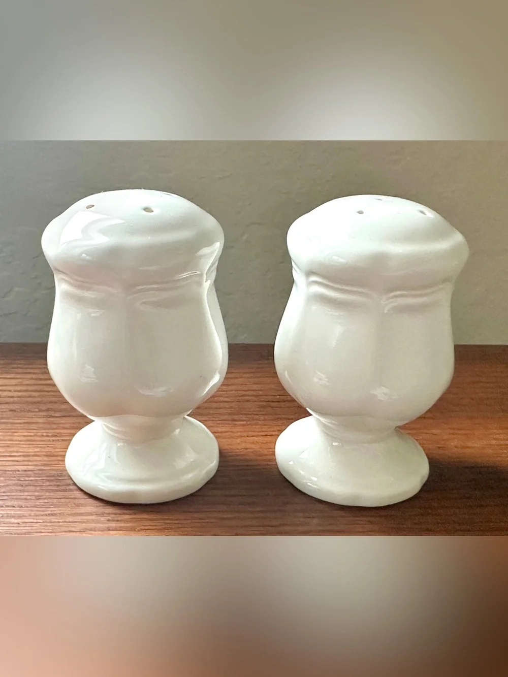 Vtg. 1980s Mikasa French Countryside Salt & Pepper Shakers White Stoneware F9000